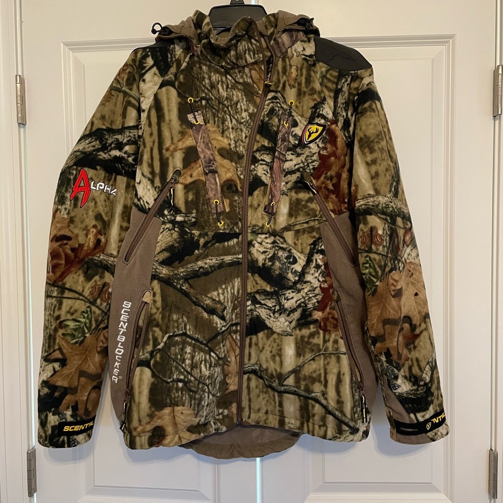 Alpha Men's Camouflage Jacket & Pants